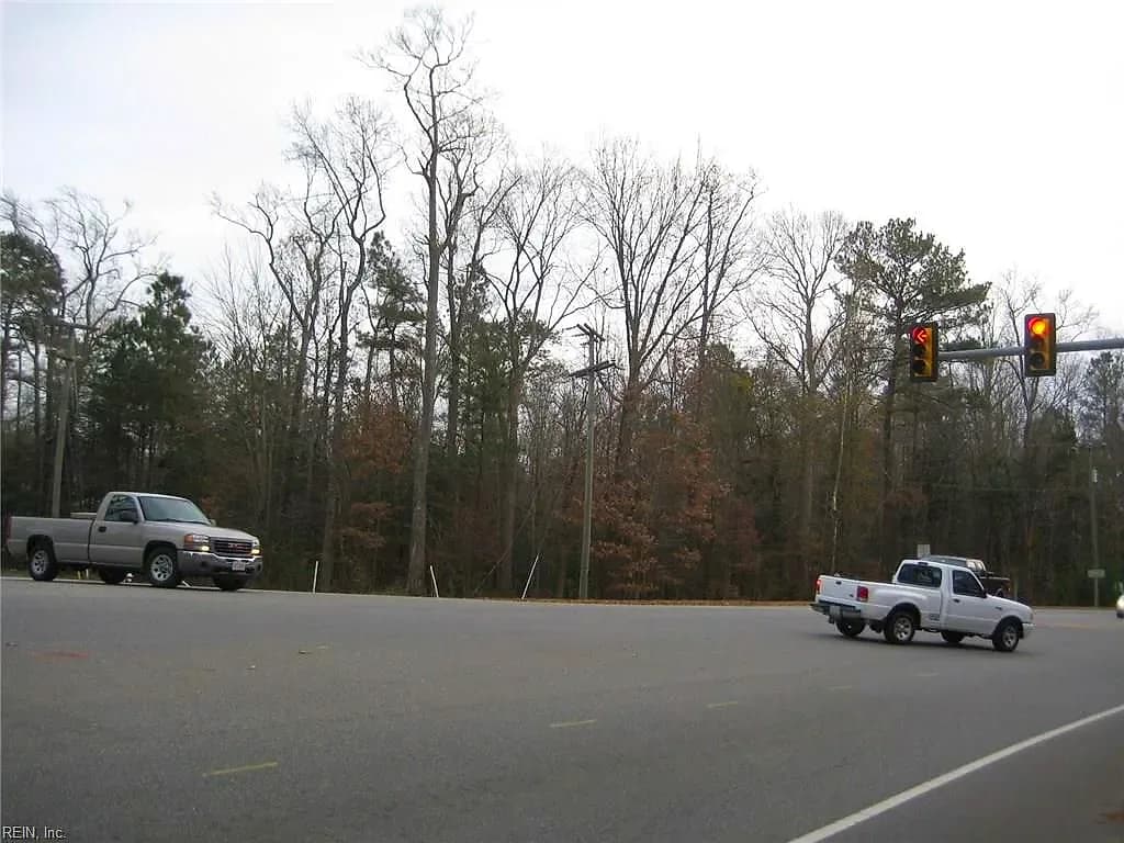 100 Seaford Road, Seaford VA 23696 thumb 6