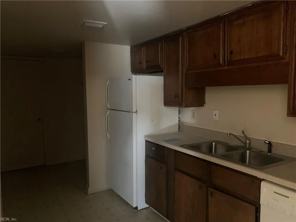 599 W Second Avenue, Franklin VA 23851 thumb 10