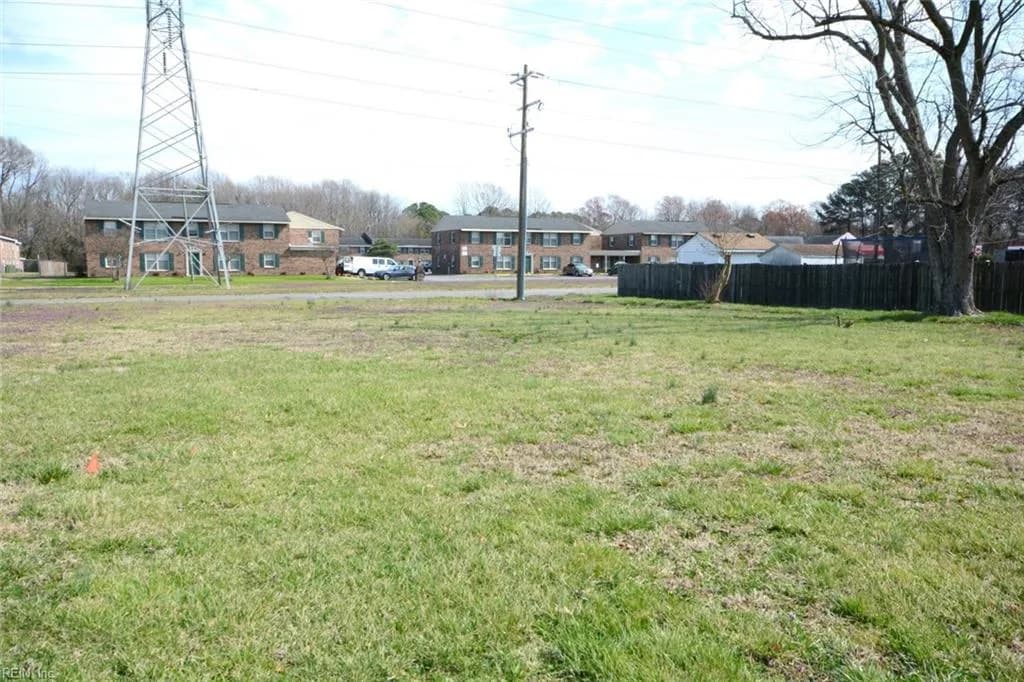 6400 Roanoke Avenue, Newport News VA 23605 thumb 9