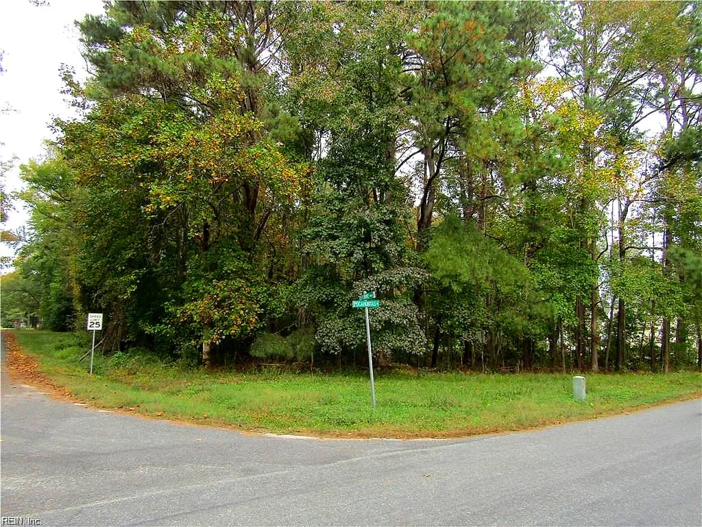 .39AC Pocahontas Road, Kilmarnock VA 22482 - Main photo