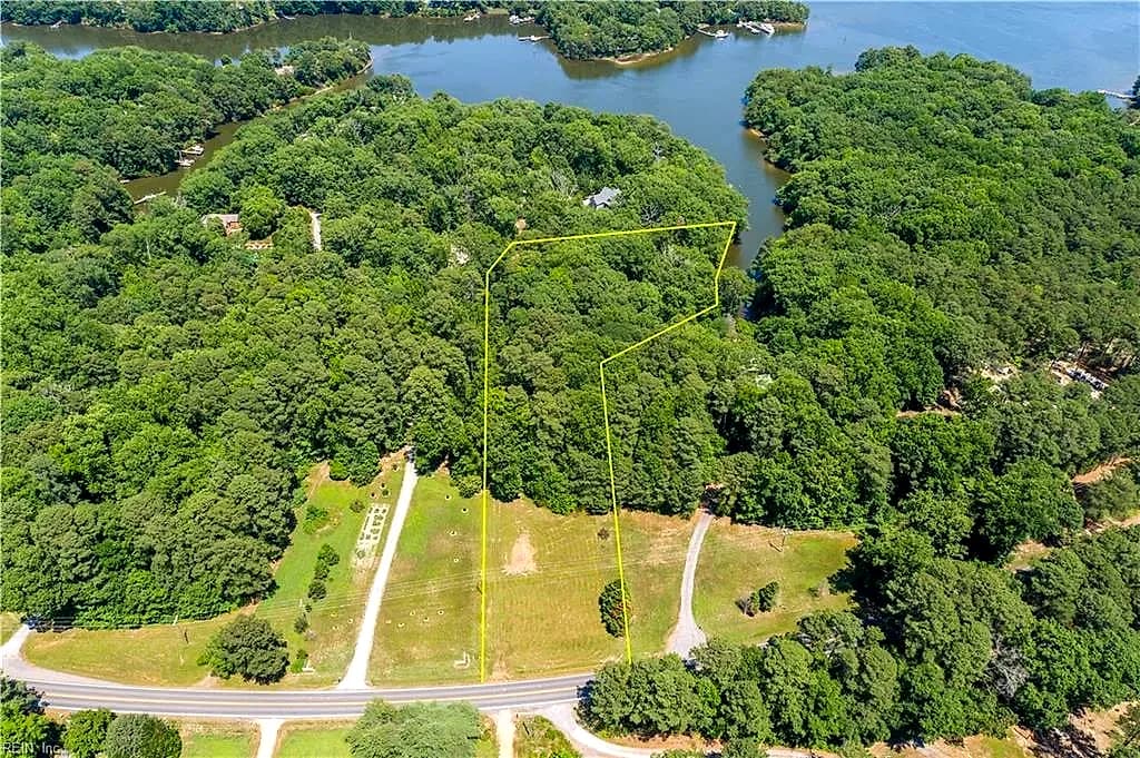 862 Twiggs Ferry Road, Hartfield VA 23071 thumb 10