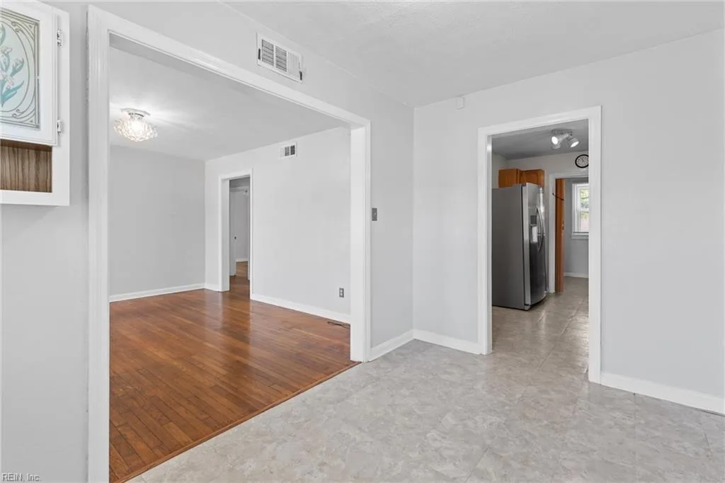 2329 Dominion Avenue, Norfolk VA 23518 thumb 8