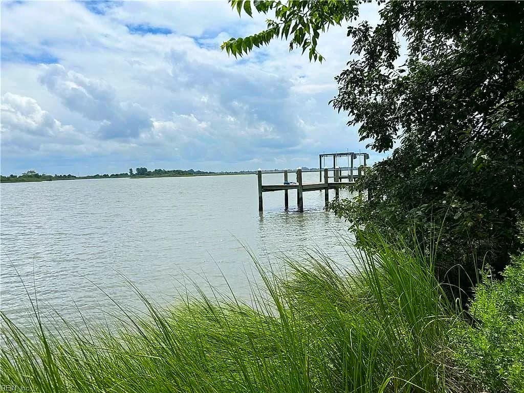 17 Seaview Drive, Hampton VA 23664 - Photo 3