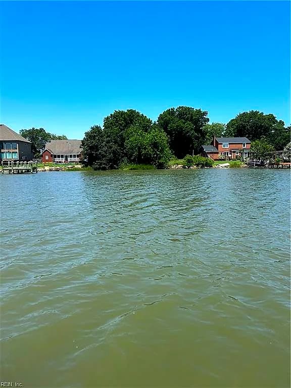 17 Seaview Drive, Hampton VA 23664 - Photo 4