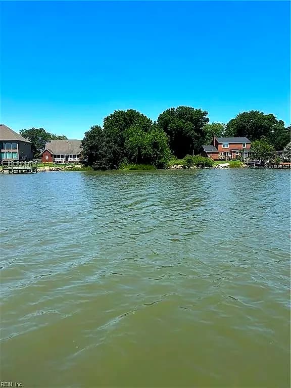 17 Seaview Drive, Hampton VA 23664 - Photo 4