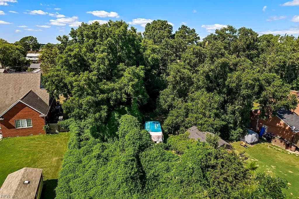 17 Seaview Drive, Hampton VA 23664 thumb 10