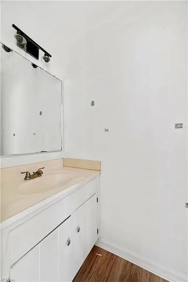 364 Thorncliff Drive, Newport News VA 23608 thumb 8