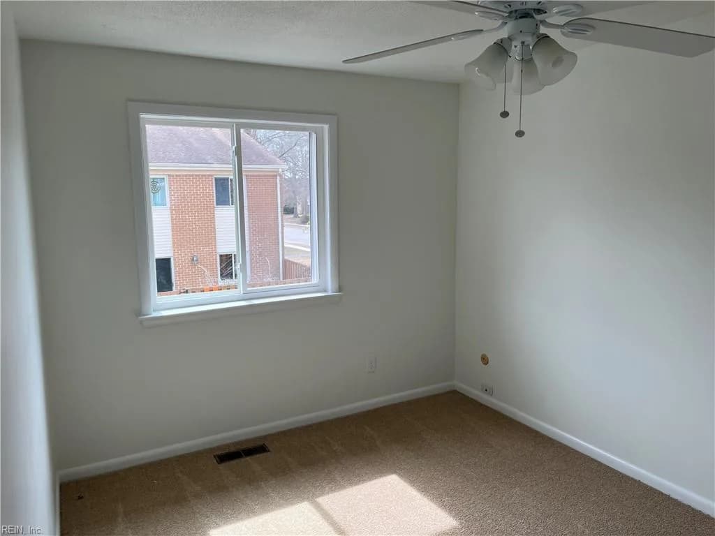 5015 Dunderdale Court, Virginia Beach VA 23462 thumb 12