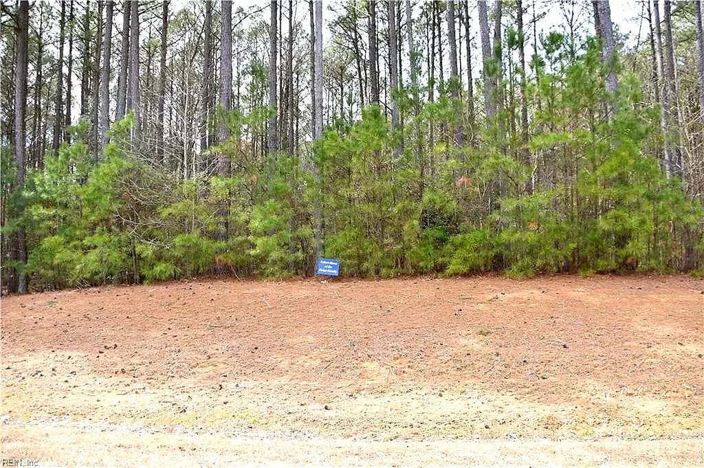 1314 Lawnes Neck Drive, Smithfield VA 23430 thumb 6