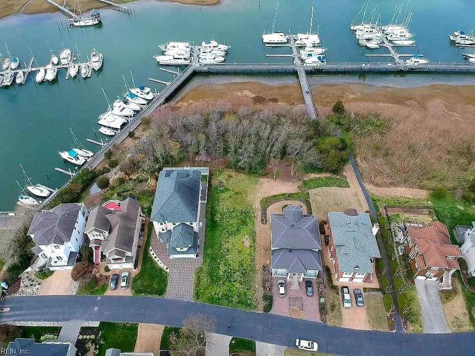 34 Channel LN, HAMPTON VA 23664 - Photo 4