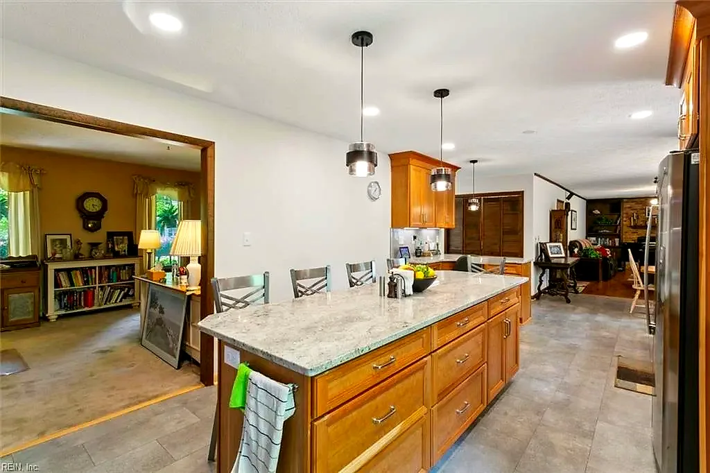 107 Brokenbridge RD, YORKTOWN VA 23692 thumb 8