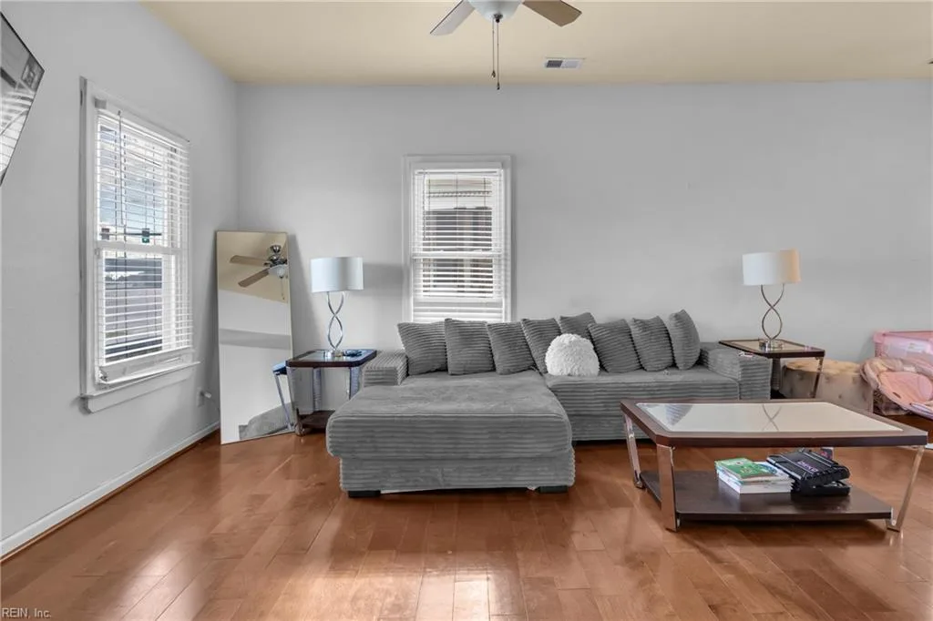 2020 County ST, PORTSMOUTH VA 23704 thumb 6