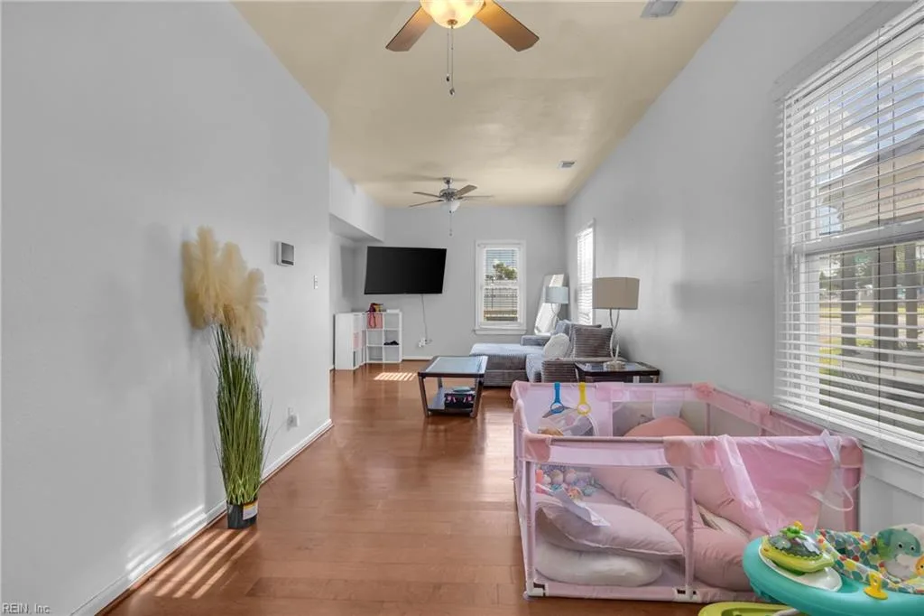 2020 County ST, PORTSMOUTH VA 23704 thumb 7
