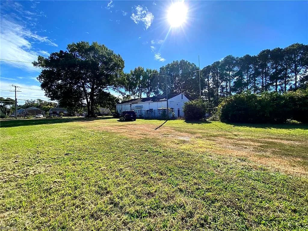 131 Big Bethel RD, HAMPTON VA 23666 - Photo 2