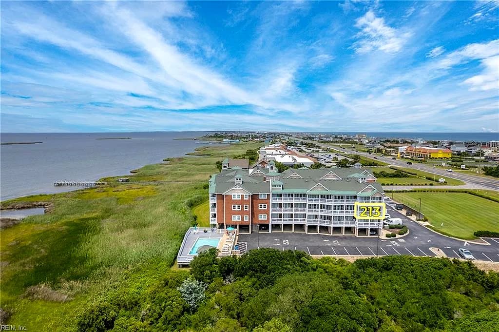 107 W Gray Eagle ST, NAGSHEAD NC 27959 - Main photo