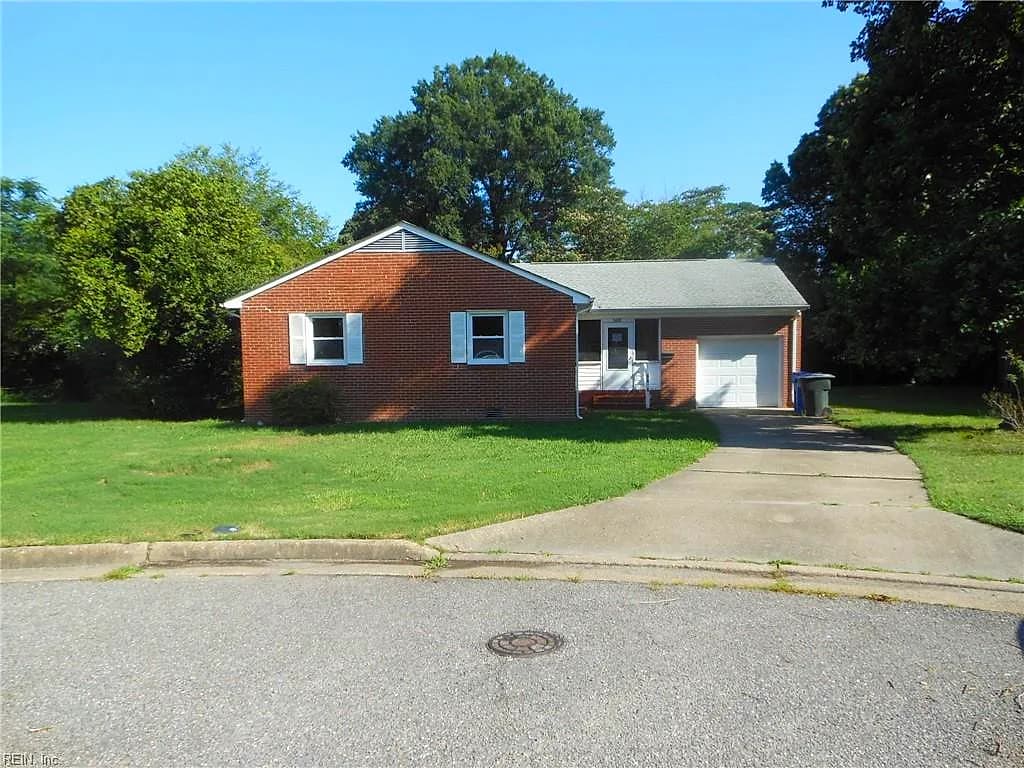 9618 Carver DR, NEWPORT NEWS VA 23605 - Photo 3
