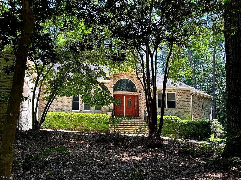 12358 Highland DR, BELLE HAVEN VA 23306 - Main photo