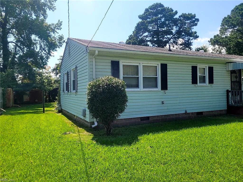 221 Picard DR, NEWPORT NEWS VA 23608 - Photo 4