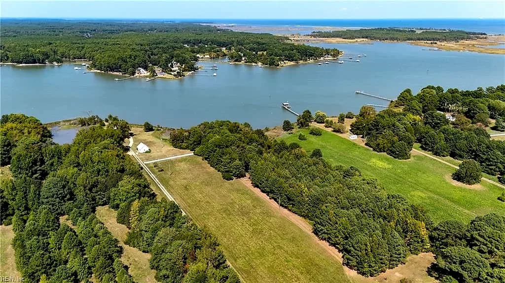 2 acr Horn Harbor AVE, NEWPOINT VA 23125 thumb 8