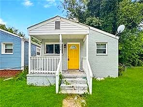 1124 22nd ST, NEWPORT NEWS VA 23607 - Photo 2