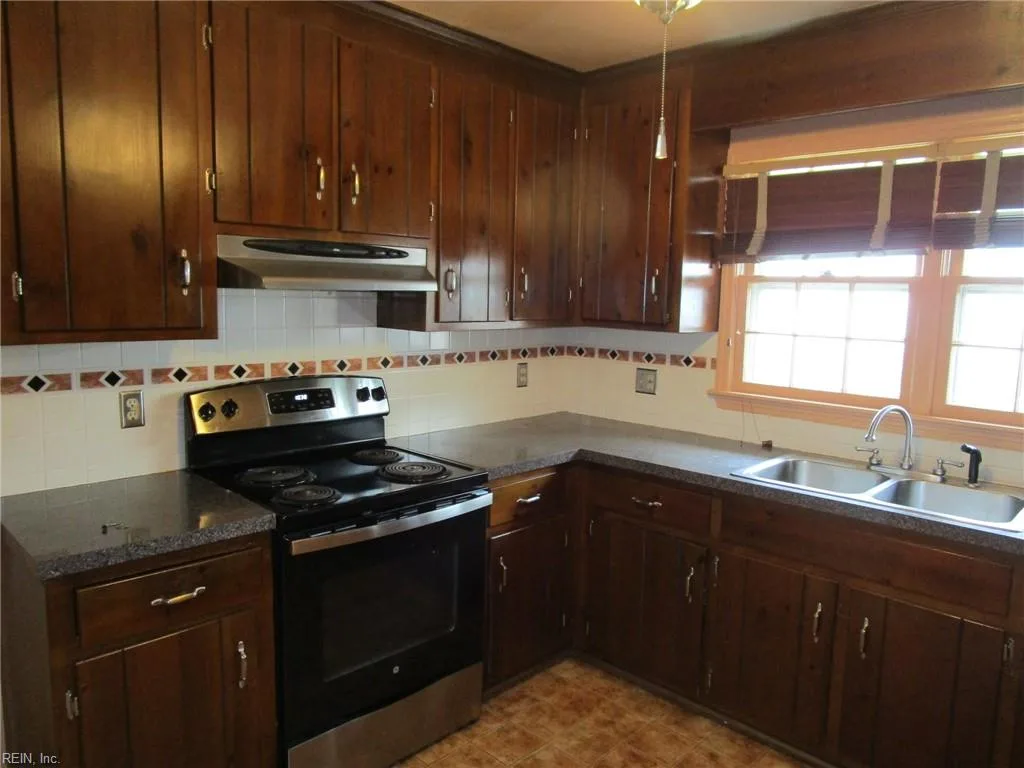 358 Lincoln ST, HAMPTON VA 23669 thumb 8