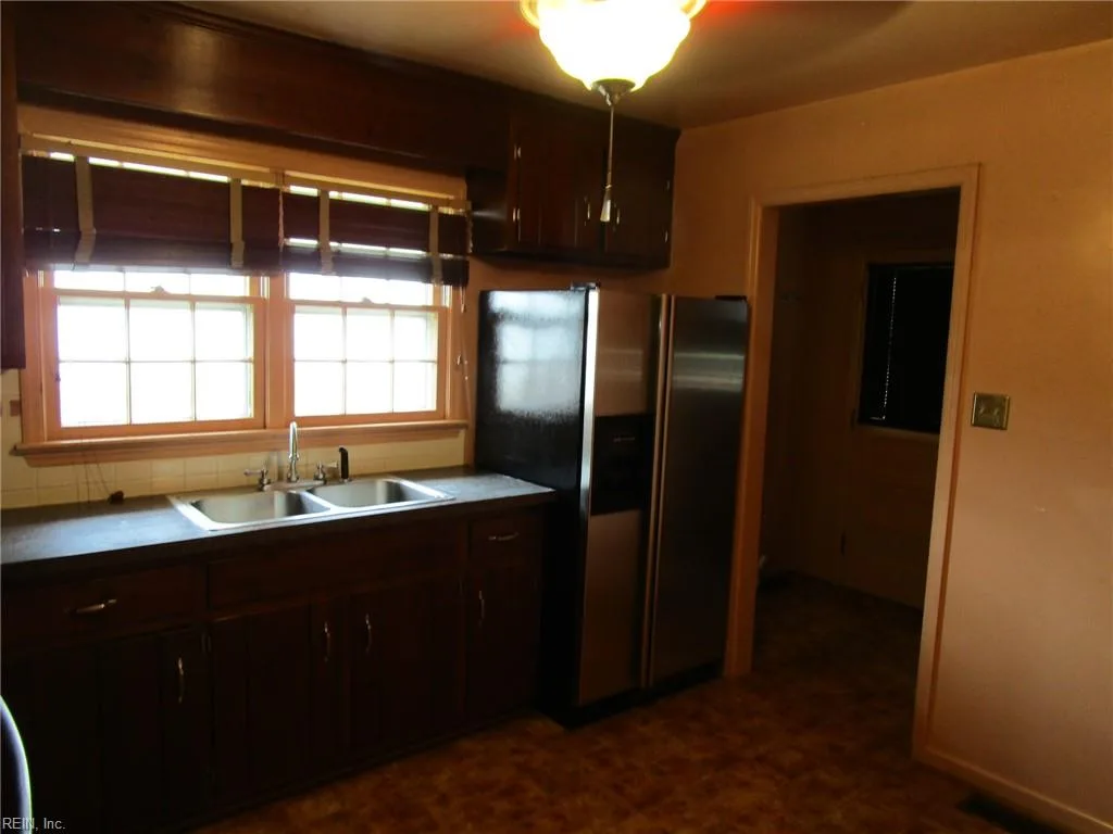 358 Lincoln ST, HAMPTON VA 23669 thumb 9
