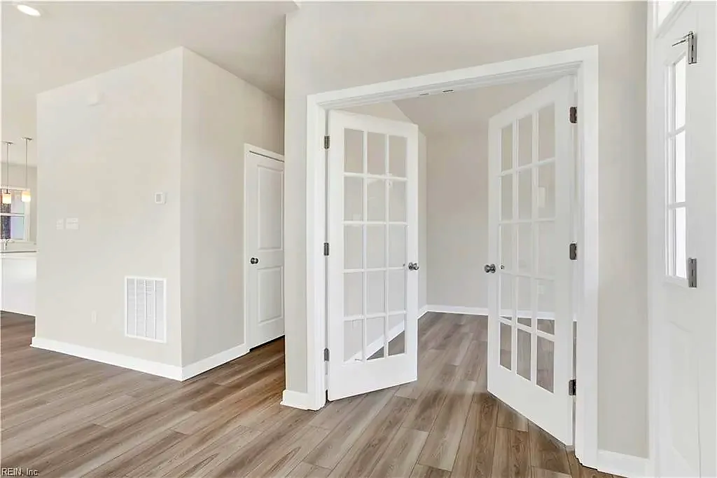 6300 Fawncrest LN, WILLIAMSBURG VA 23188 - Photo 4