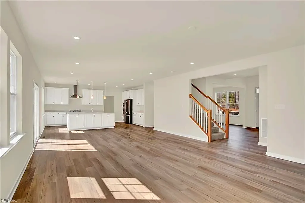 6304 Fawncrest LN, WILLIAMSBURG VA 23188 - Photo 3