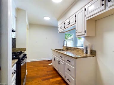 557 Waters RD, CHESAPEAKE VA 23322 thumb 11