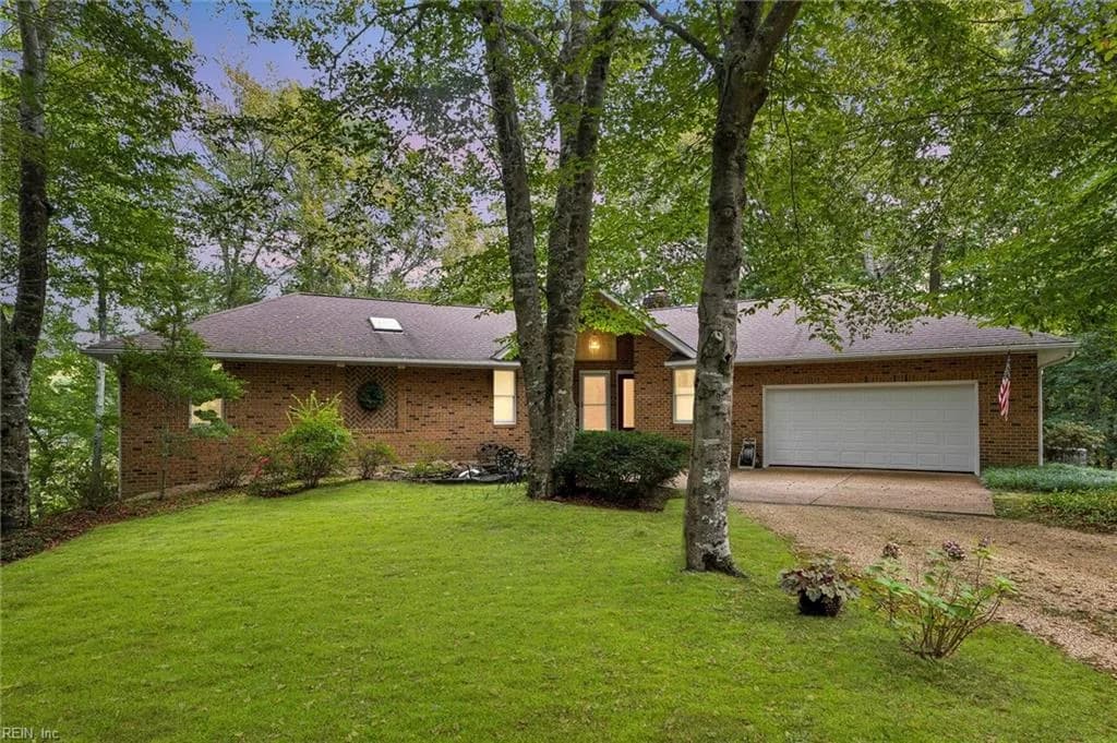 8038 Boxwood LN, GLOUCESTER VA 23061 thumb 7