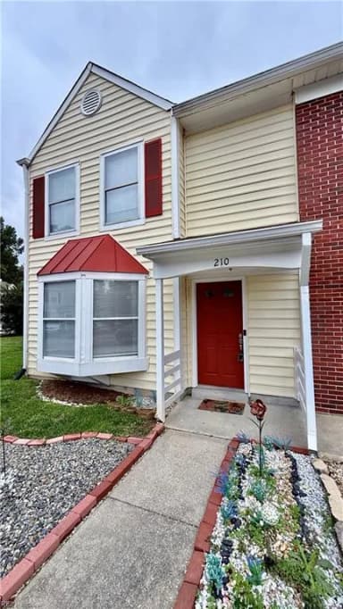 210 Whitewater DR, NEWPORT NEWS VA 23608 thumb 3