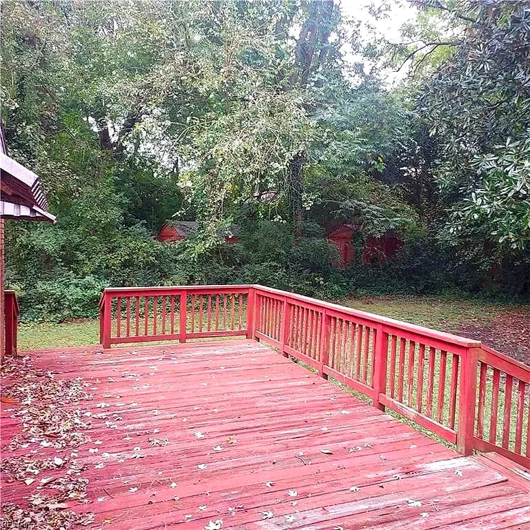 9 Julian PL, HAMPTON VA 23666 - Photo 3