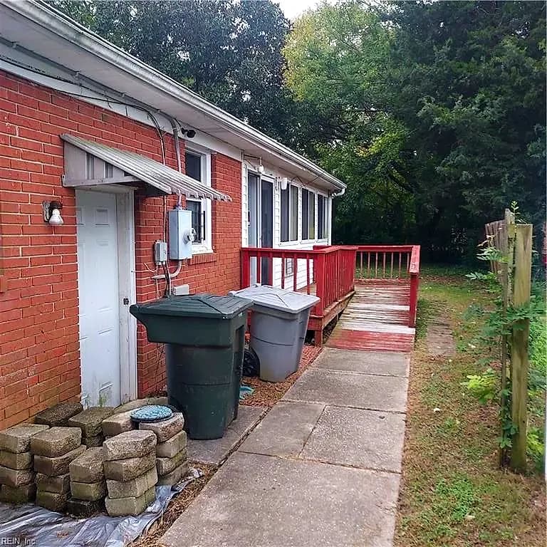 9 Julian PL, HAMPTON VA 23666 thumb 6
