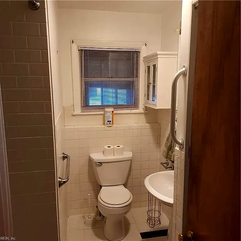 9 Julian PL, HAMPTON VA 23666 thumb 7
