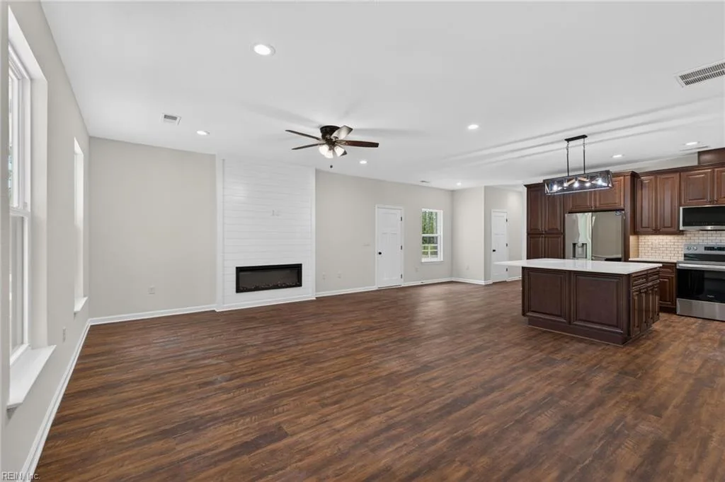 7228 Gates RD, SUFFOLK VA 23437 thumb 9