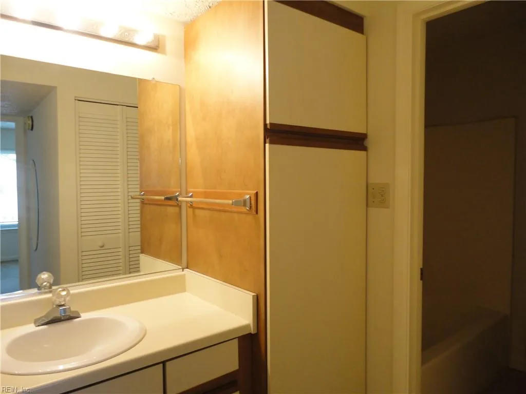 59 Wells CT, HAMPTON VA 23666 thumb 9