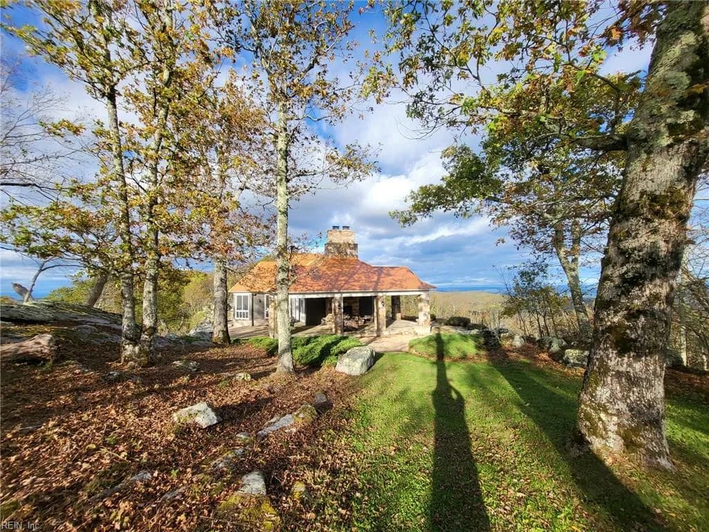504 Airport DR, HOTSPRINGS VA 24445 thumb 8