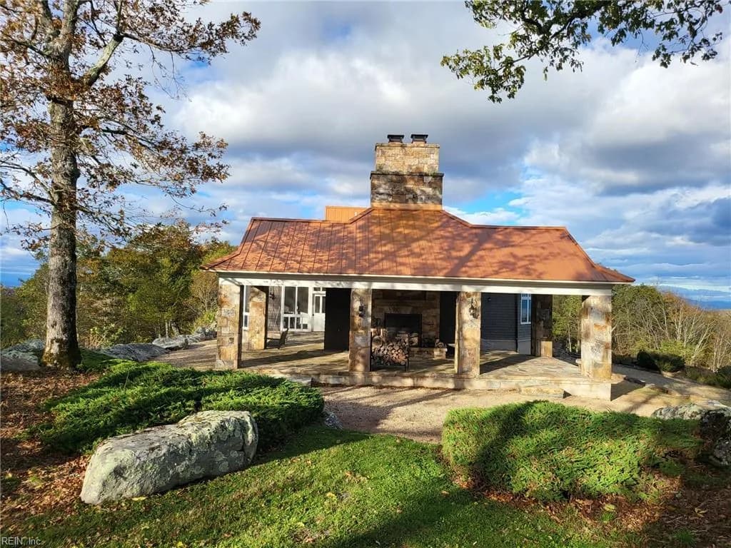 504 Airport DR, HOTSPRINGS VA 24445 thumb 9