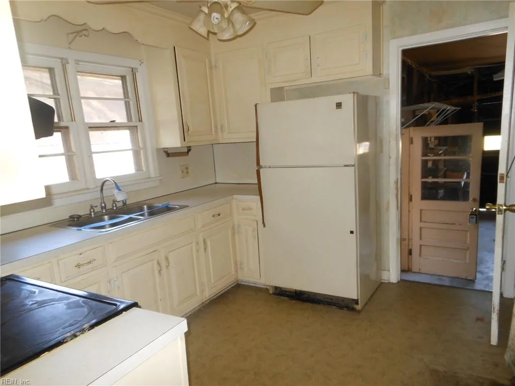 115 Glade RD, NEWPORTNEWS VA 23606 thumb 9