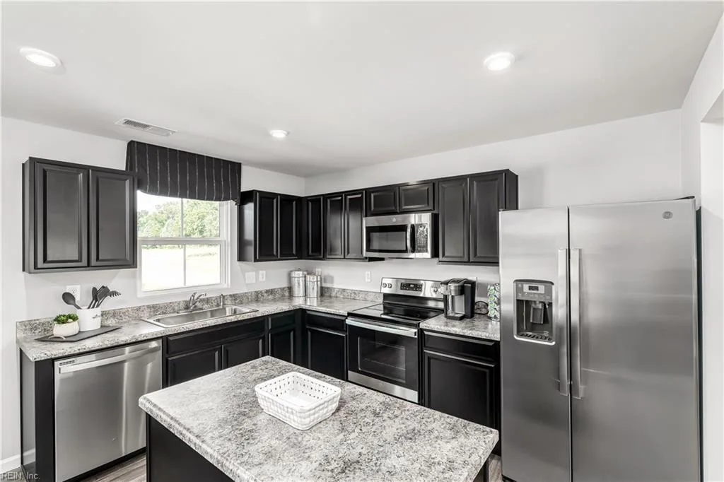 204 PEACH ST, SOUTHMILLS NC 27976 thumb 7