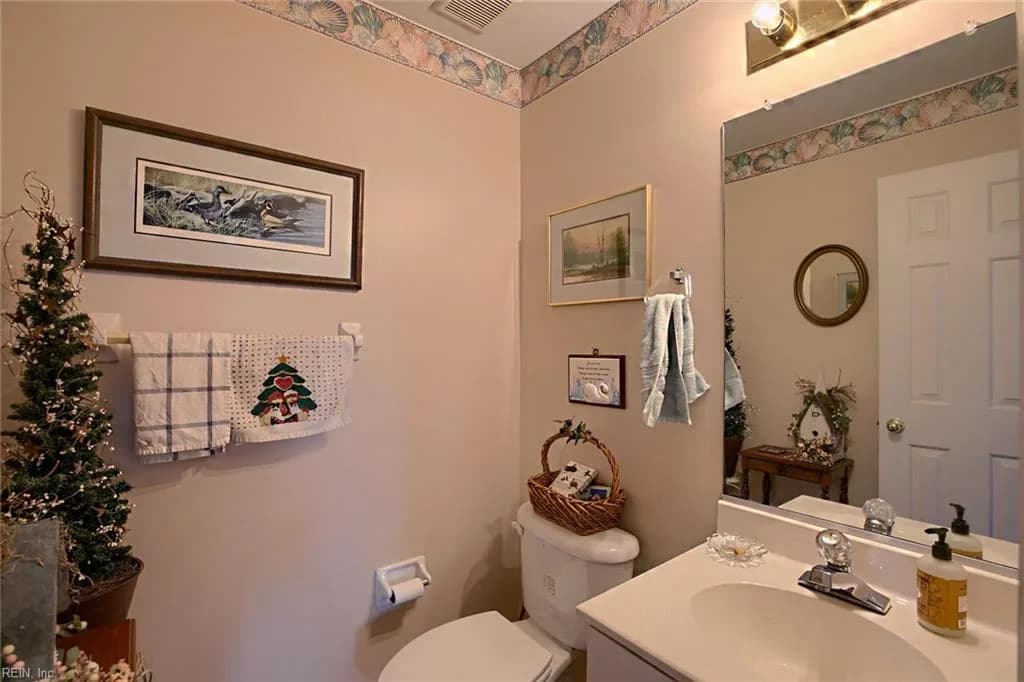 205 Amersham DR #B, YORKTOWN VA 23693 thumb 10