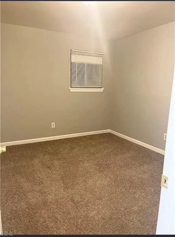 633 42nd ST, NEWPORTNEWS VA 23607 thumb 11