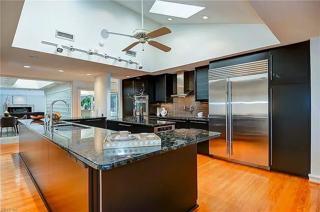2030 Hunters TRL, NORFOLK VA 23518 thumb 12
