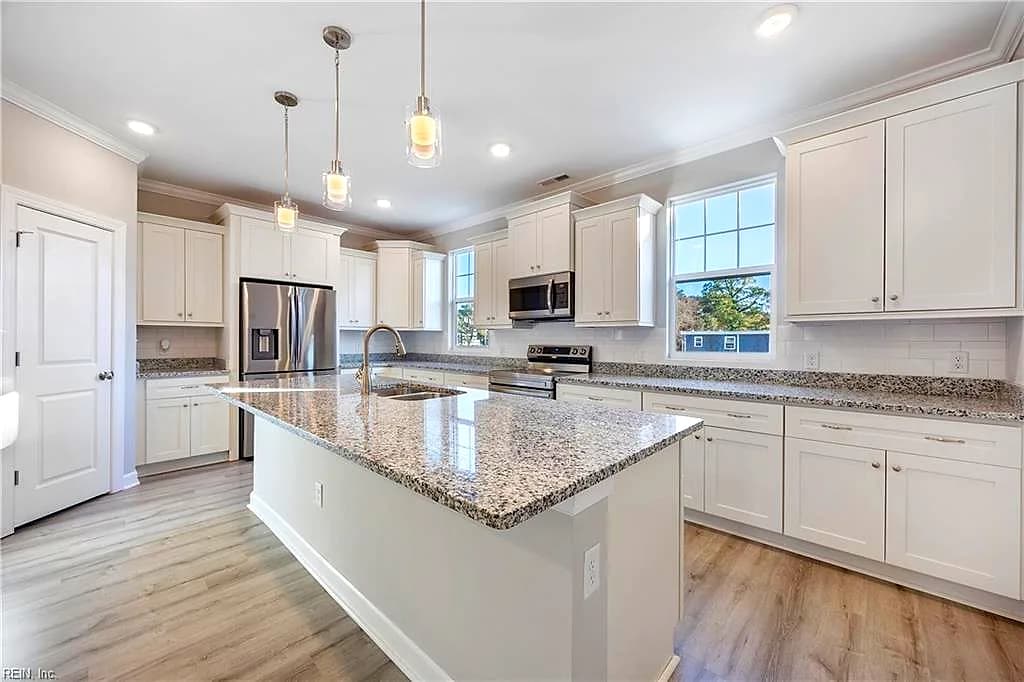 4007 Pleasant AVE, NORFOLK VA 23518 - Main photo