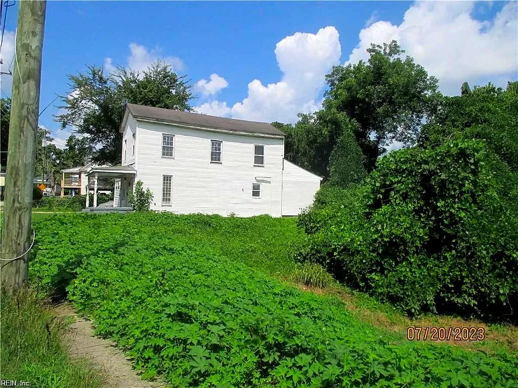 134 Mahan ST, SUFFOLK VA 23434 - Photo 5