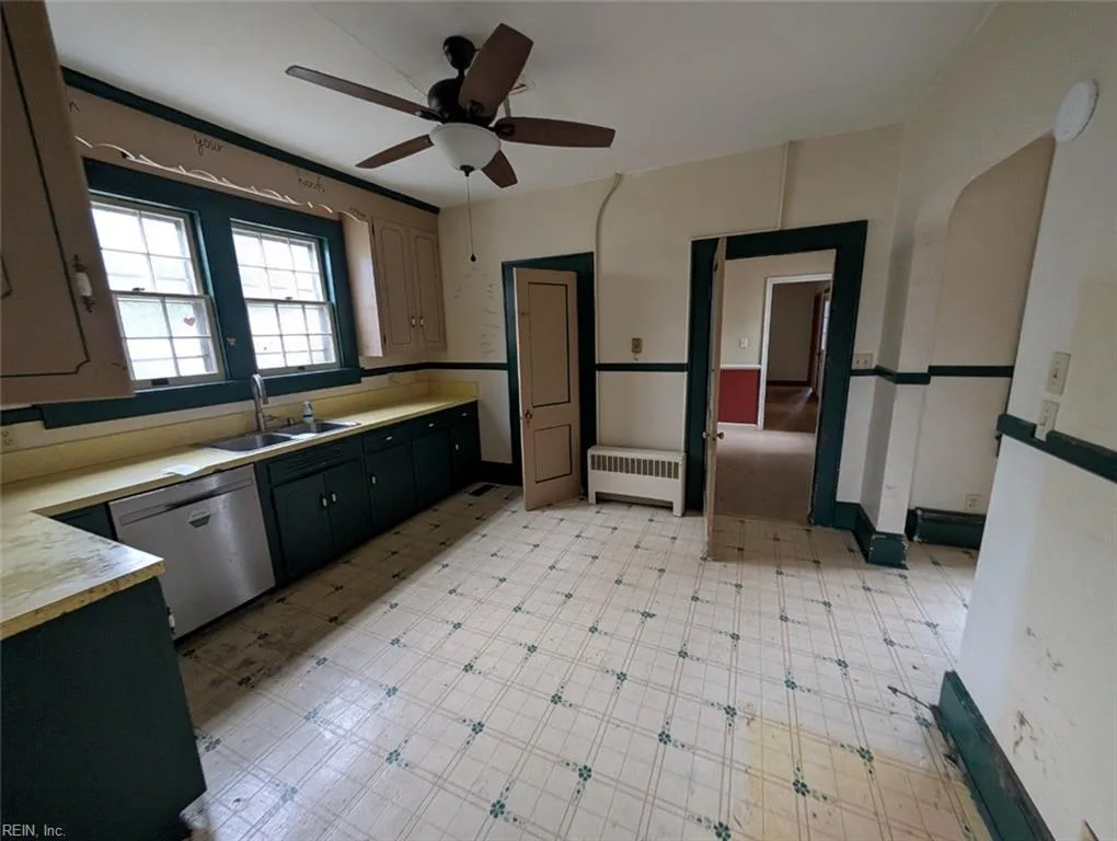 29 N Court ST, WINDSOR VA 23487 thumb 12