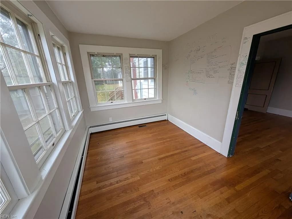 29 N Court ST, WINDSOR VA 23487 thumb 10