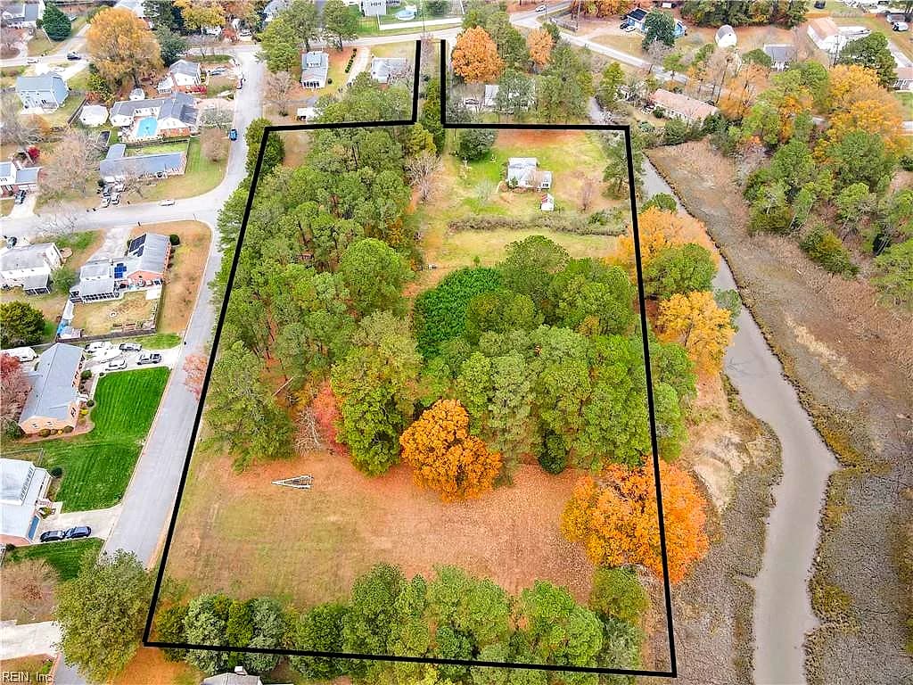 216 Little Florida RD, POQUOSON VA 23662 - Photo 3