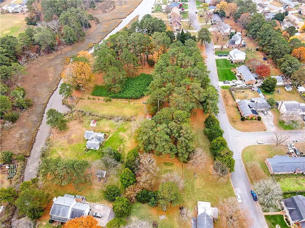 216 Little Florida RD, POQUOSON VA 23662 - Photo 4