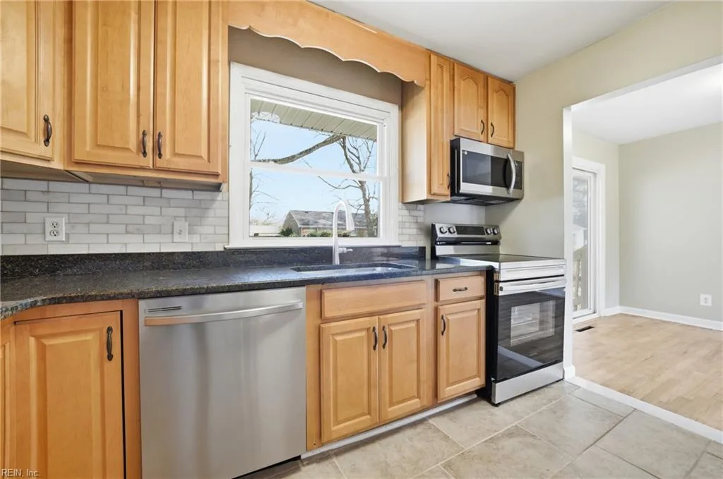 213 Kingwood DR, NEWPORTNEWS VA 23601 thumb 11